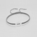 Zapestnica z značko "Love"